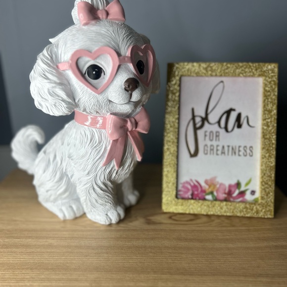 Bella Lux Figurine with Pink Glasses and Bow - Picture 6 of 8